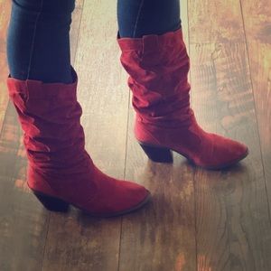 Red/burgundy mid-calf suede slouch boots